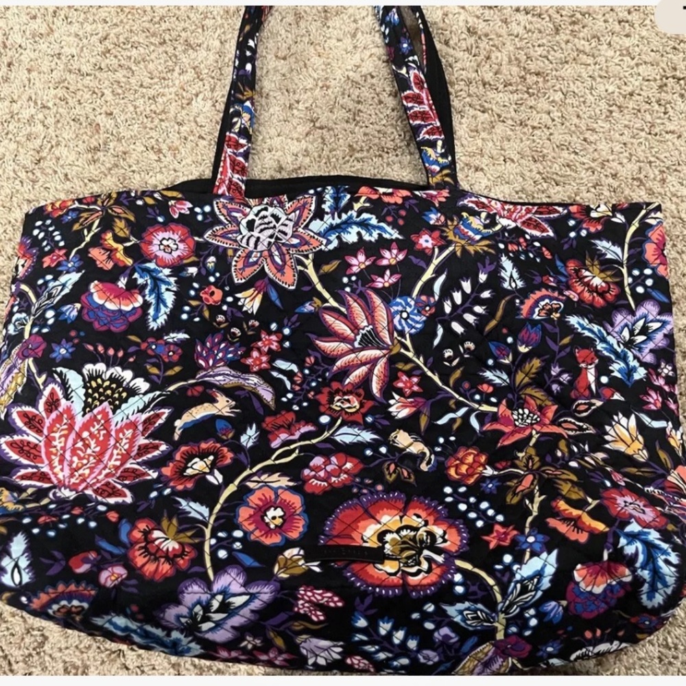 Vera Bradley tote bag